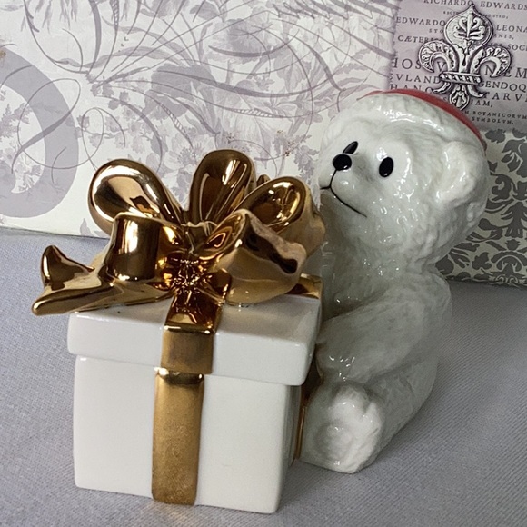 MIKASA Christmas jewelry box - Picture 2 of 5